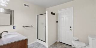 Spacious Home on Corner Lot! Gallery 22