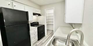 Westlake Apartments Gallery 30