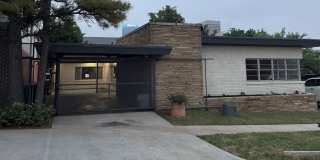 10 Northeast 8th Street Gallery 1