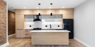 7726 North Eastlake Ter. Gallery 5