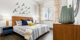 Pearl Dadeland Gallery 13