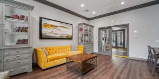 The Milano Gallery 18