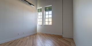 438 Penn Ave Gallery 49