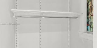 2413 N Greenway Dr Gallery 21