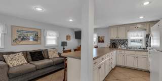 21 E Bay Way Gallery 17