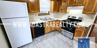 Beautiful Updated Duplex in Grandview-Available NOW!! Gallery 10
