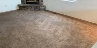 Centrally Located - 3 Bed - 2 Bath - Fenced Yard Gallery 5