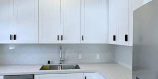 (73) The Maisel Manor Gallery 14