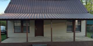 Available Now! Spacious 2 Bedroom, 1 Bathroom with Bonus Room & Huge Backyard Gallery 1