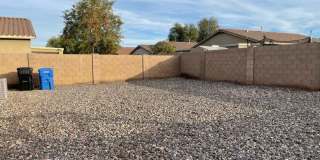 Attractive 3 bed, 2 bath home Gallery 25