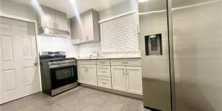 15746 Magnolia Boulevard Gallery 1