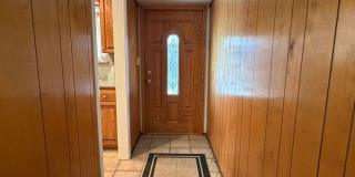 Adorable house with large deck,  yard and RV access Gallery 43
