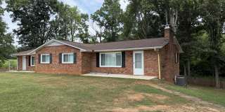 147 Crooked Lane Gallery 1