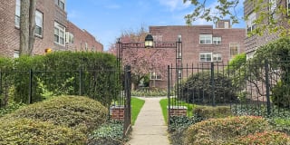 Sedgwick Gardens Gallery 12
