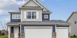 rare hudson new construction home for lease! Gallery 3
