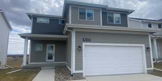 Luxury Newer Construction Home! Gallery 21