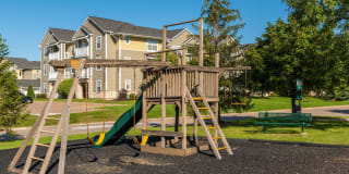 Alexis at Perry Pointe Gallery 32