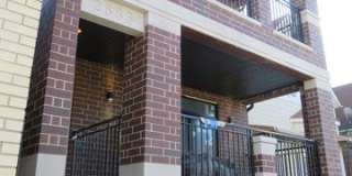 2836 N Kedzie Avenue 2836 N Kedzie Avenue Gallery 1