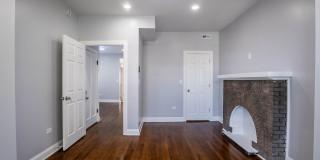 4837 W Monroe Street Gallery 3