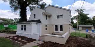 Spacious 3 bedroom 1 Bath in Warren! Gallery 3