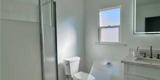 908 Manhattan Avenue Gallery 11
