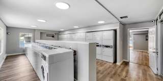 University Oaks Gallery 23