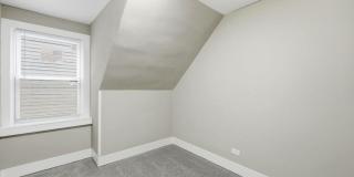 1217 N Harding Avenue, Gallery 5