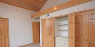 705 Riddle Road Gallery 10