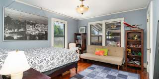 Charming North Admiral Craftsman w/ Modern Updates! Gallery 15