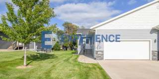 East Sioux Falls 4-Bedroom Townhome – Style, Space & Convenience! Gallery 1