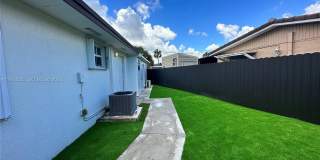 17100 NW 77th Ct Gallery 1