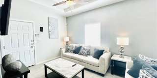 4729 Magnolia Street Gallery 3