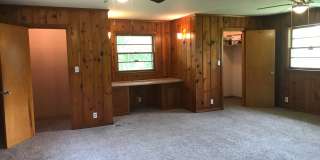 3 Bedroom Pet Friendly Home For Rent! Gallery 21