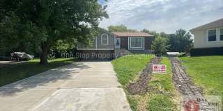 New Price! 3 Bedroom, 2.5 Bathroom with 2 Car Garage in Independence, Missouri Gallery 1