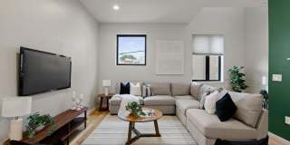 1720-00 FOLSOM Street Gallery 14