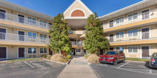 St. Louis - Westport - East Lackland Rd. Gallery 1