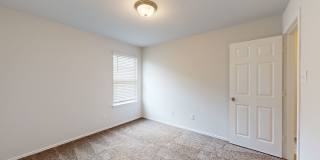 2 WEEKS FREE RENT + $1,750 A MONTH! Gallery 24