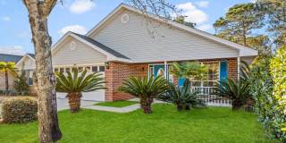 Charming 3-Bedroom Home with Florida Room & Fenced Backyard in Fort Walton Beach! Gallery 1