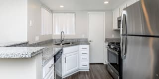 Stonecreek Apartment Homes Gallery 41