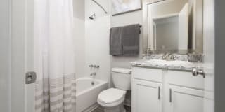 Cross Creek Apartments Gallery 20