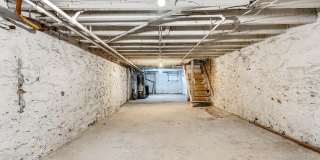 2533 W LOMBARD Street Gallery 32