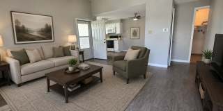 Top-Floor 2BR/2BA Condo with Vaulted Ceilings, Office Room, Patio & Community Amenities in Thornton! Gallery 5