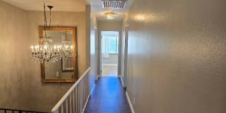 A Fabulous 3 Bedroom Townhome Centrally located. Gallery 25