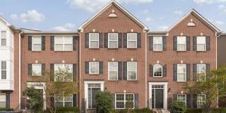 962 Rosalind Place Gallery 1