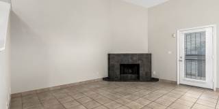Townhome in Phoenix Gallery 9