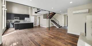 Stunning Luxury Home in Sunnyside **Move-In Special** Gallery 6