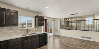 Fantastic Home in the Desirable Sterling Hills Neighborhood Gallery 11