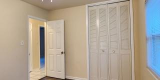 FOR RENT 5 bedroom, 3 bathrooms, 2 car garage home near UF. Gallery 16
