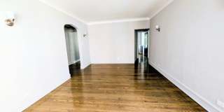 6709 North Greenview Avenue Gallery 2