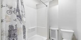 5428 WHITBY Avenue Gallery 13